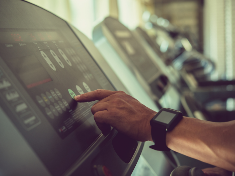 What is the ideal treadmill speed for running or walking?