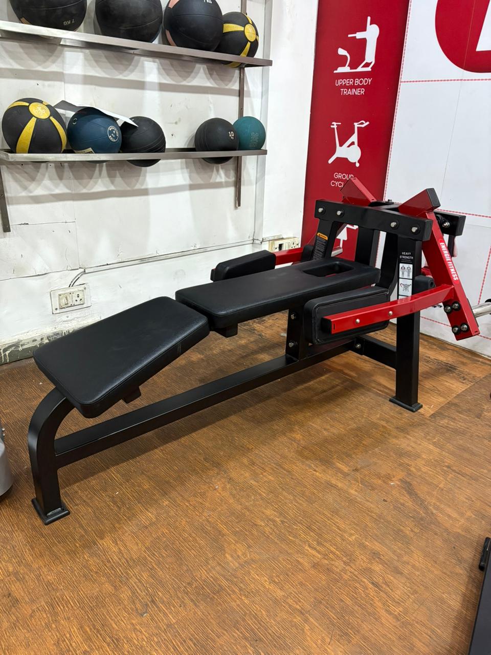 Laydown Pec Fly Gym Machine ETM-48